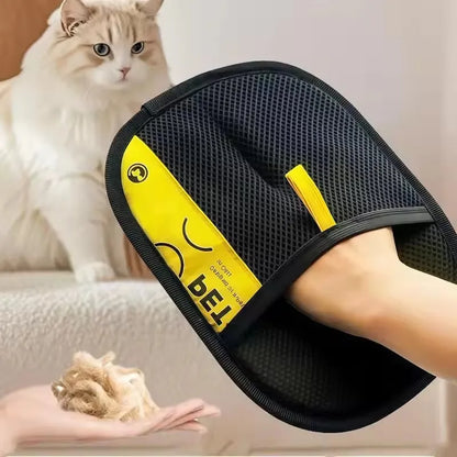 Revolutionary Pet Grooming Gloves - Effortlessly Remove Hair and Lint with 2-in-1 Design!